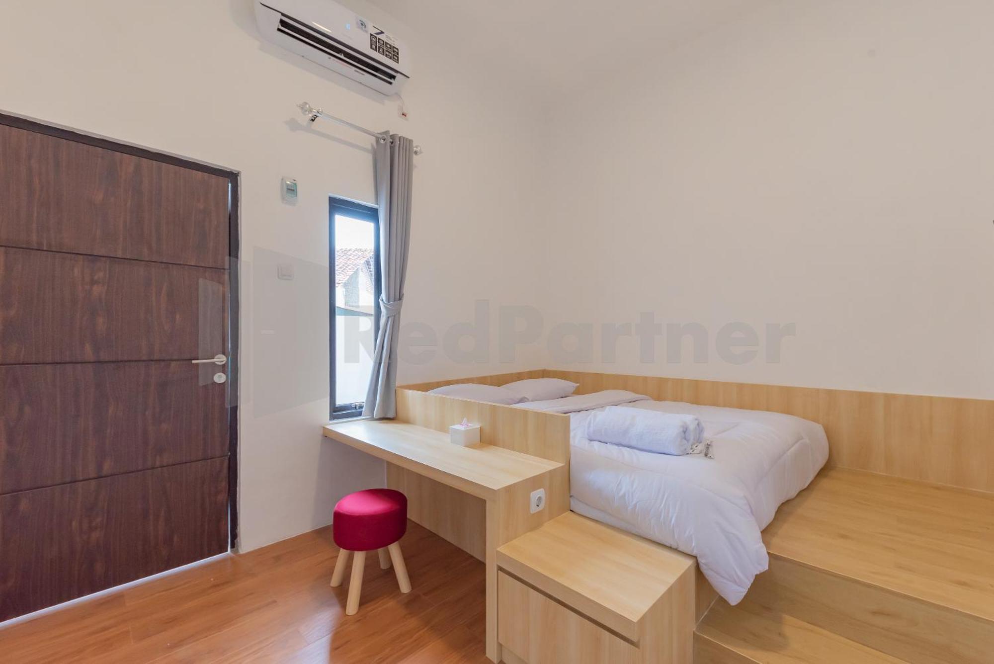 Rumah Panda Guesthouse Redpartner Tangkil  エクステリア 写真