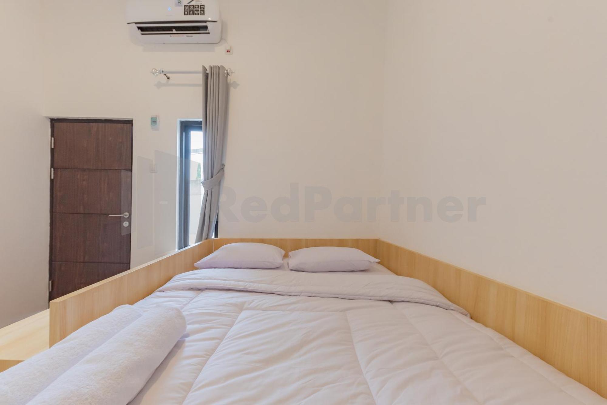 Rumah Panda Guesthouse Redpartner Tangkil  エクステリア 写真
