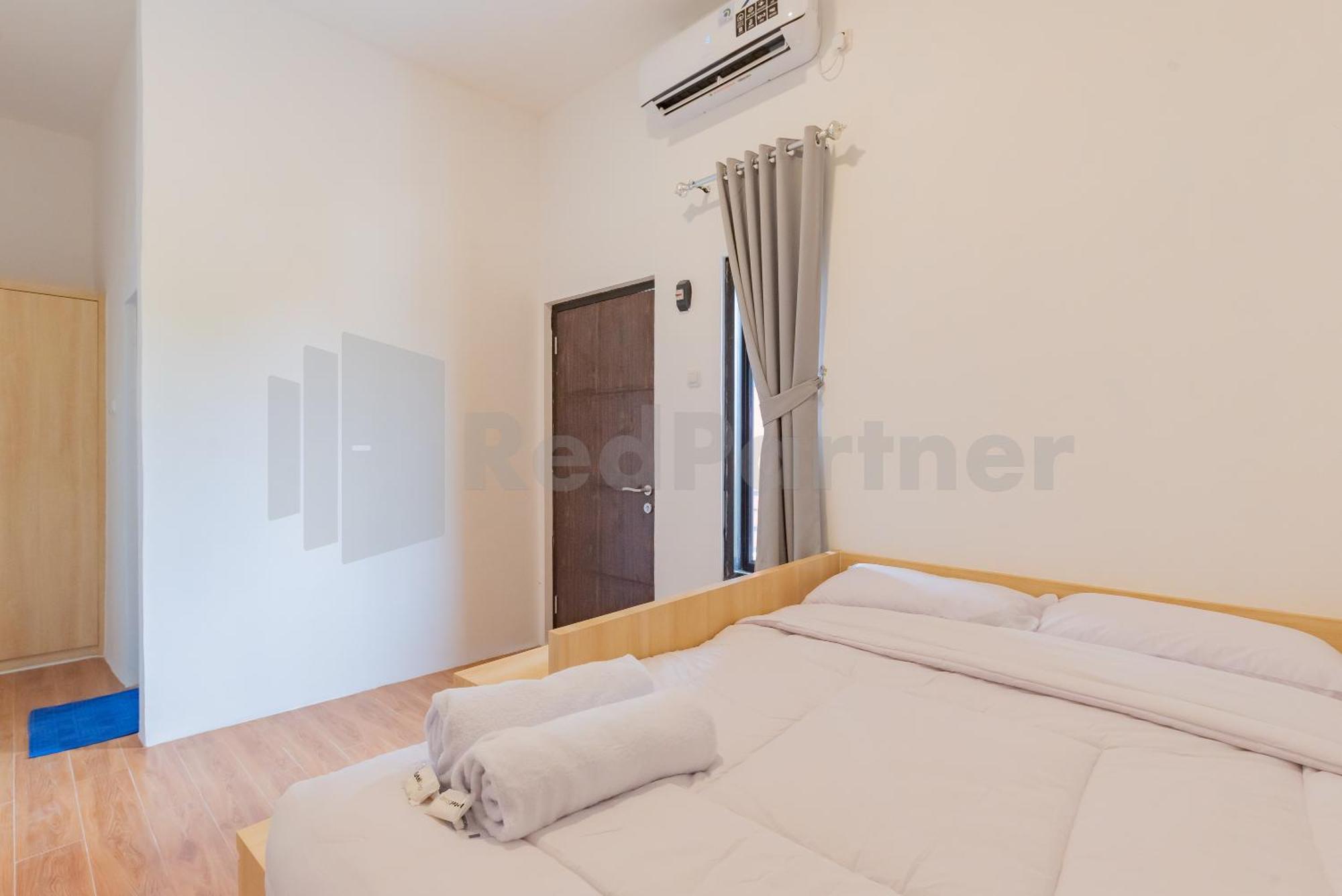 Rumah Panda Guesthouse Redpartner Tangkil  エクステリア 写真